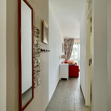 With Ocean View, Americas Apartament *